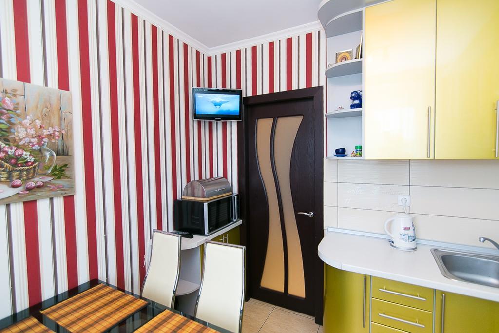 Vip Apartment On Ilinska Sumy Ngoại thất bức ảnh